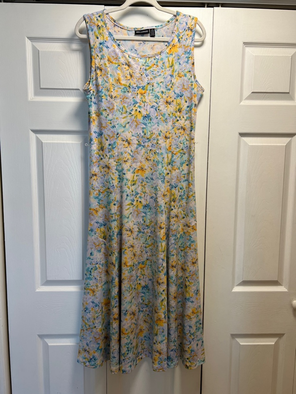 Nina Leonard Maxi dress